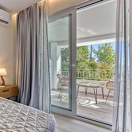 Hotel Sirocco 2*