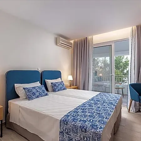 Hotel Sirocco 2*
