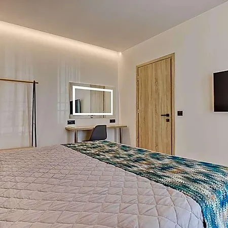 Sirocco Hotel